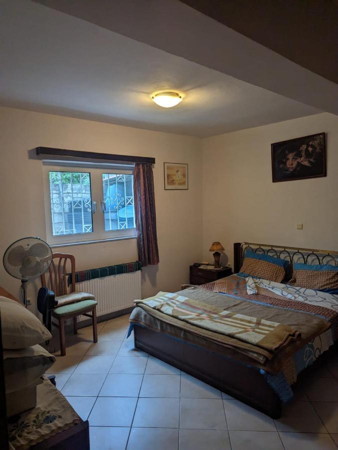 1 Bedroom Apartment Close To The Sea Artemida  Exterior photo